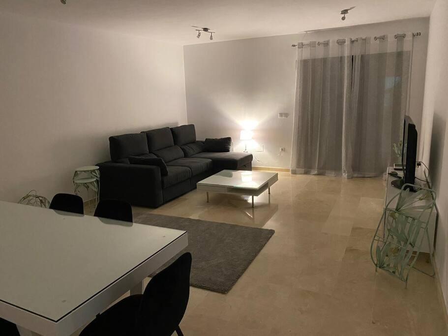 Central Estepona 3 Bed Apt With Pool And Parking Exteriér fotografie